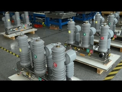 Bộ ngắt mạch chân không ngoài trời 32KV Điện áp cao 3 Giai đoạn 40.5KV tự động tái đóng