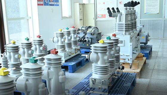35kV tự động mạch recloser với chân không cung tắt và 20KA ngắn thời gian chịu điện